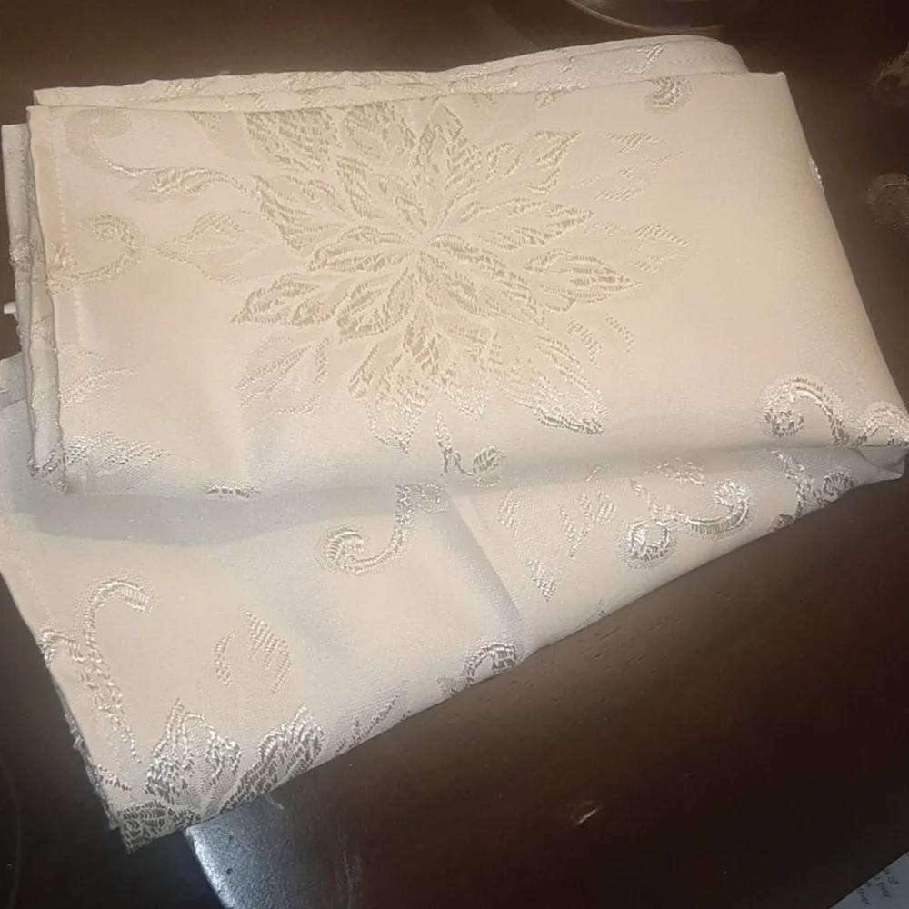 St. Nicholas Square nwot set